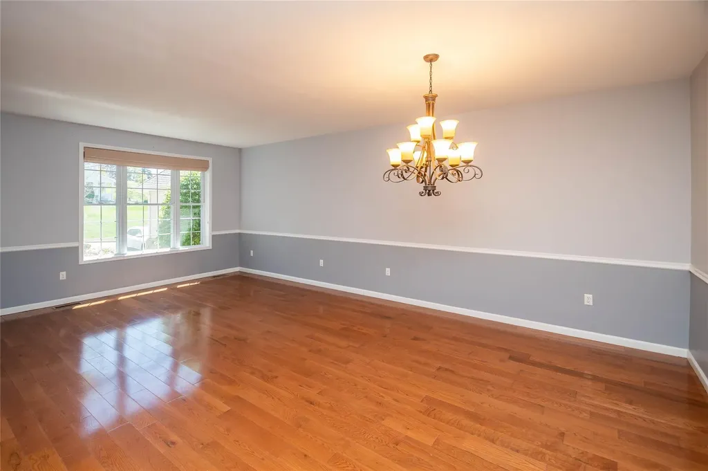 5 Pinehurst Circle Monroe NY 10950