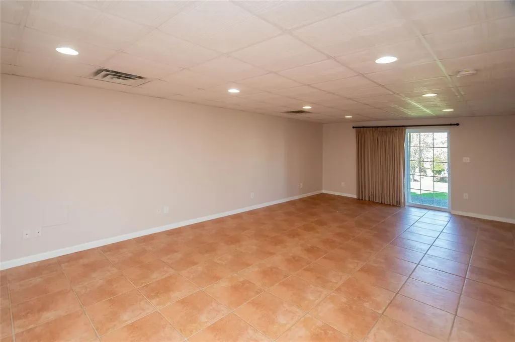 5 Pinehurst Circle Monroe NY 10950