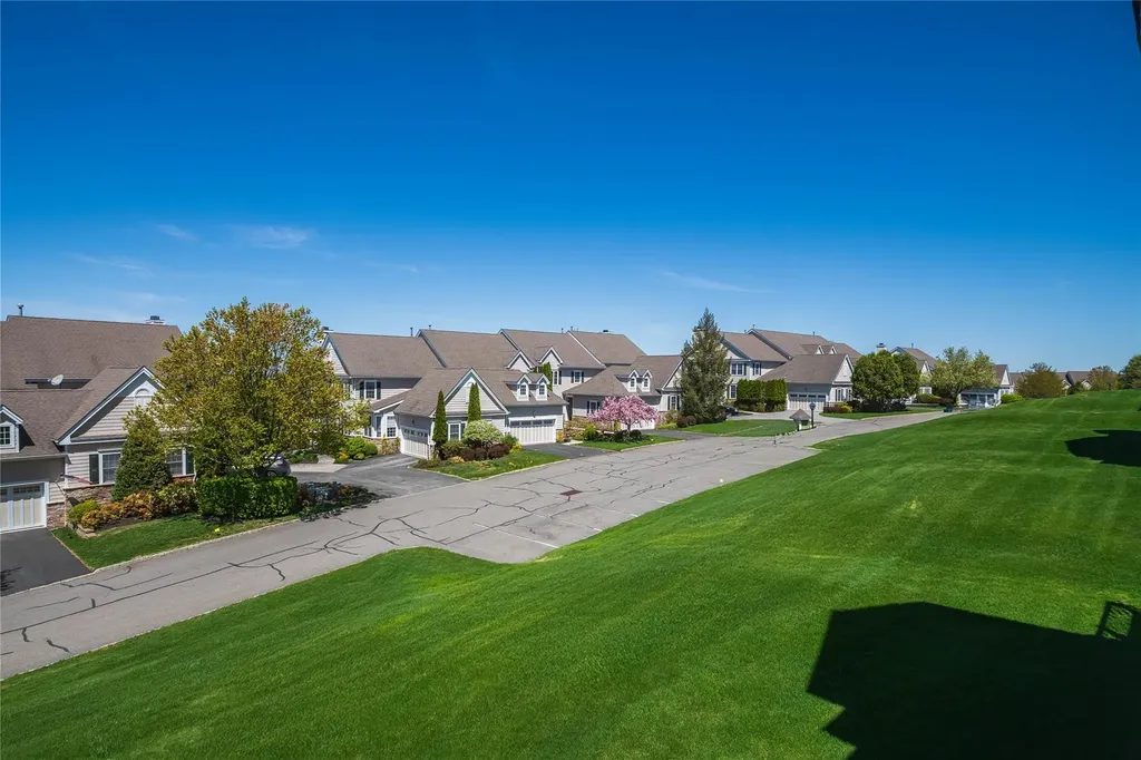 5 Pinehurst Circle Monroe NY 10950