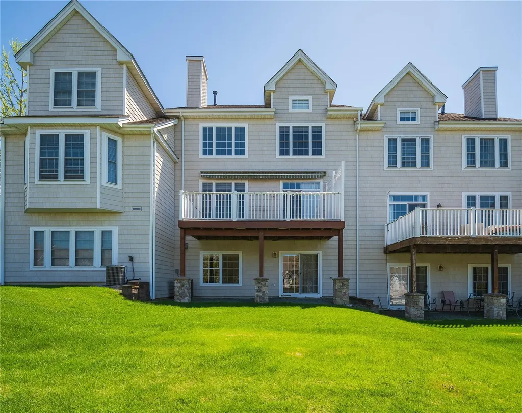 5 Pinehurst Circle Monroe NY 10950