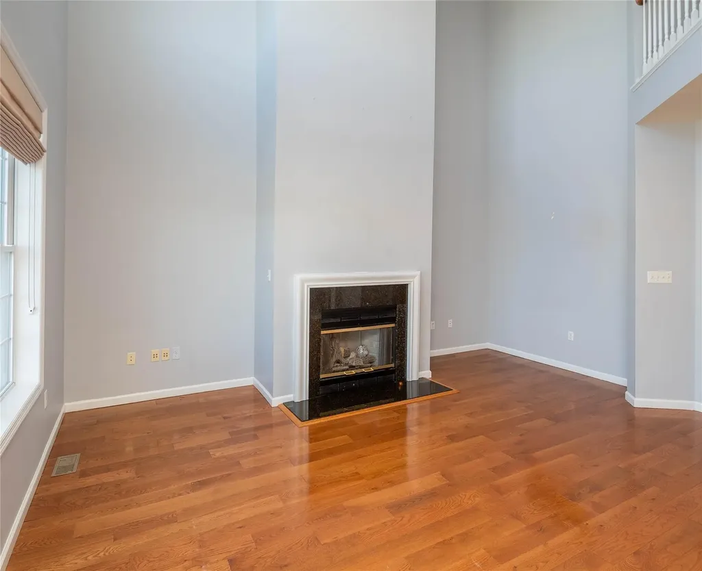 5 Pinehurst Circle Monroe NY 10950
