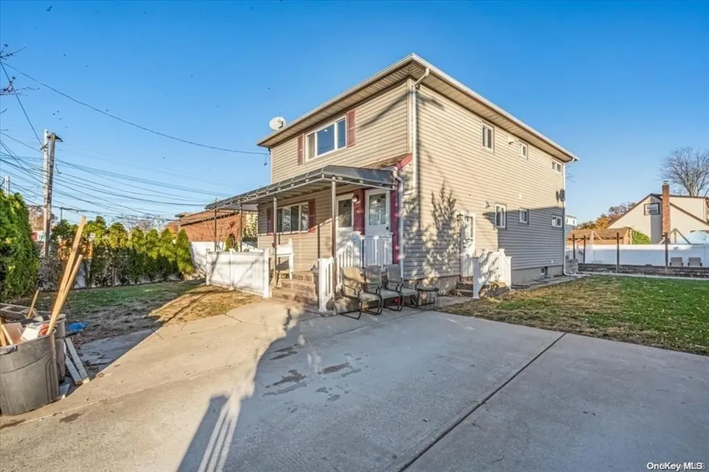 11 Belmont Boulevard Elmont NY 11003