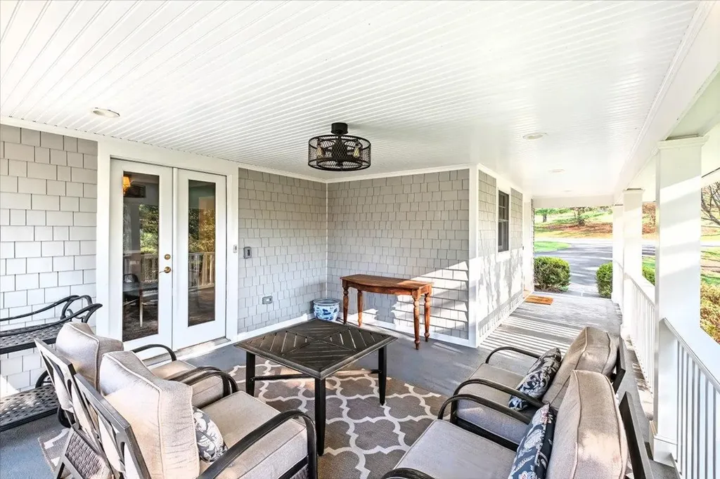 29 Barrett Road Katonah NY 10536
