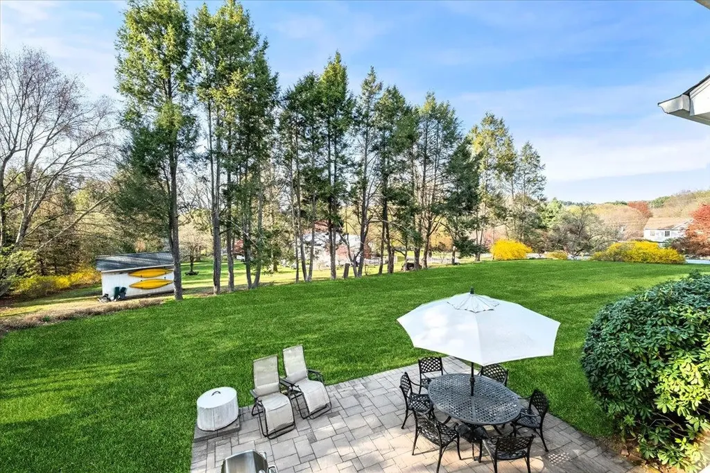 29 Barrett Road Katonah NY 10536