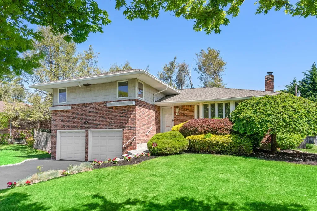 26 Mellow Lane Jericho NY 11753