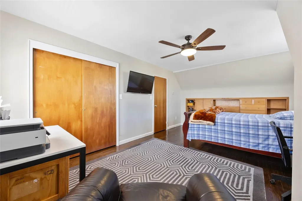 15911 29th Avenue Flushing NY 11358