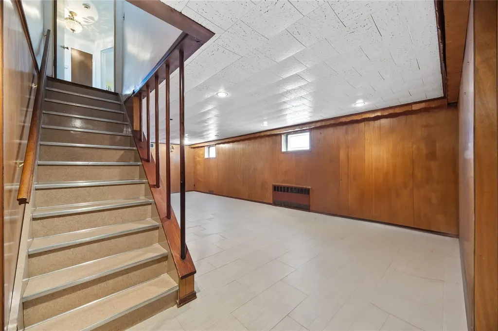 15911 29th Avenue Flushing NY 11358
