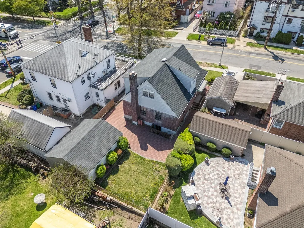 15911 29th Avenue Flushing NY 11358