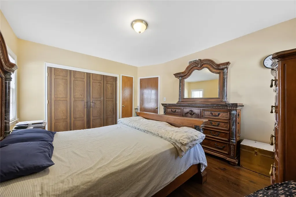 15911 29th Avenue Flushing NY 11358