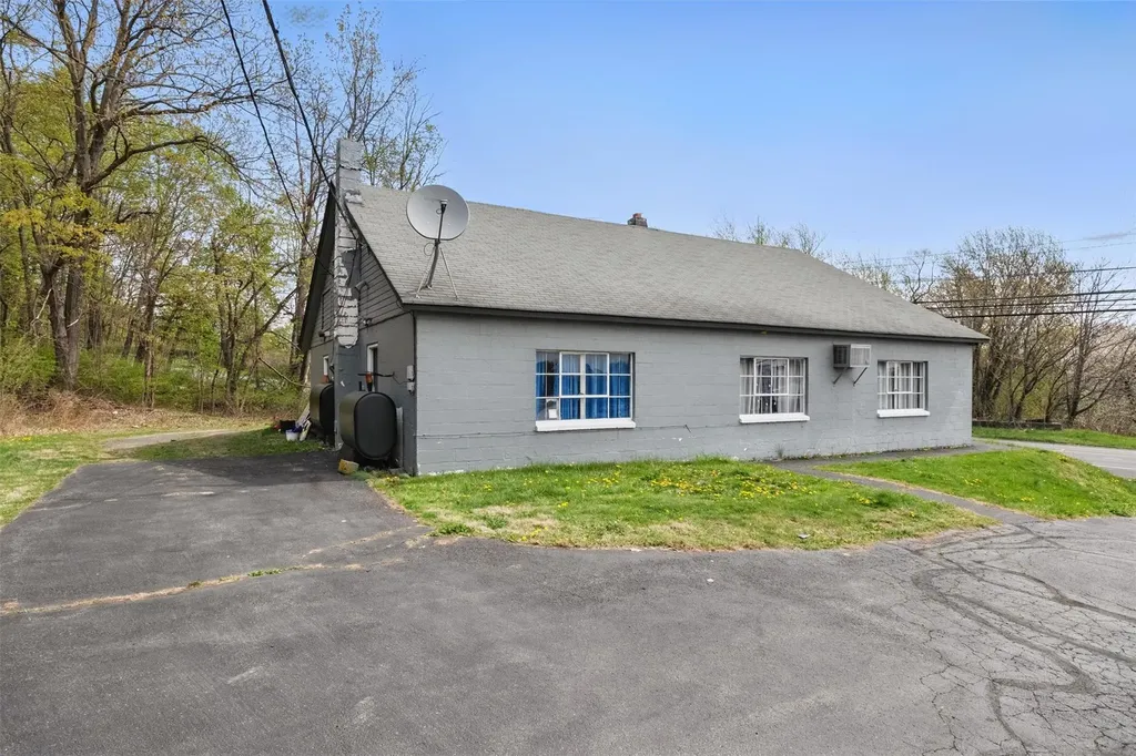 1461 Route 9w Marlboro NY 12542