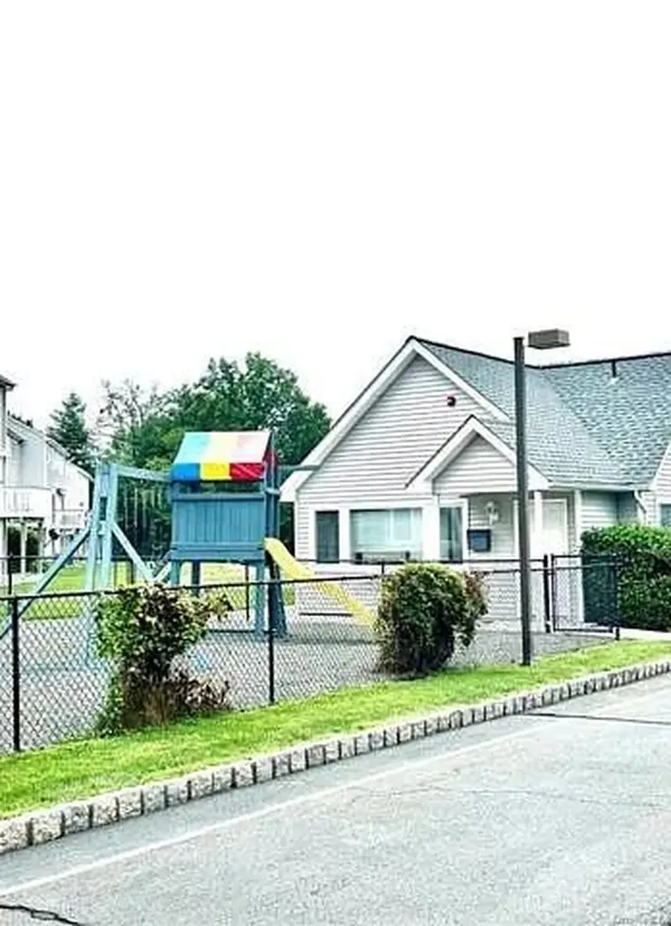 11 Cygnet Road Congers NY 10920