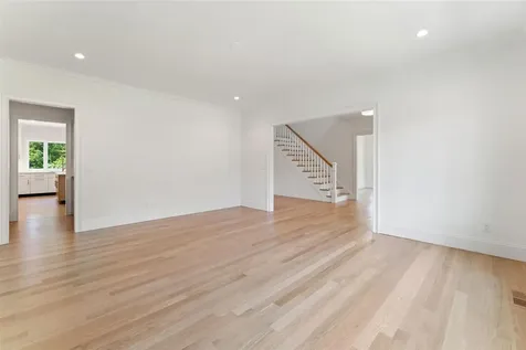 20 Carthage Lane Scarsdale NY 10583