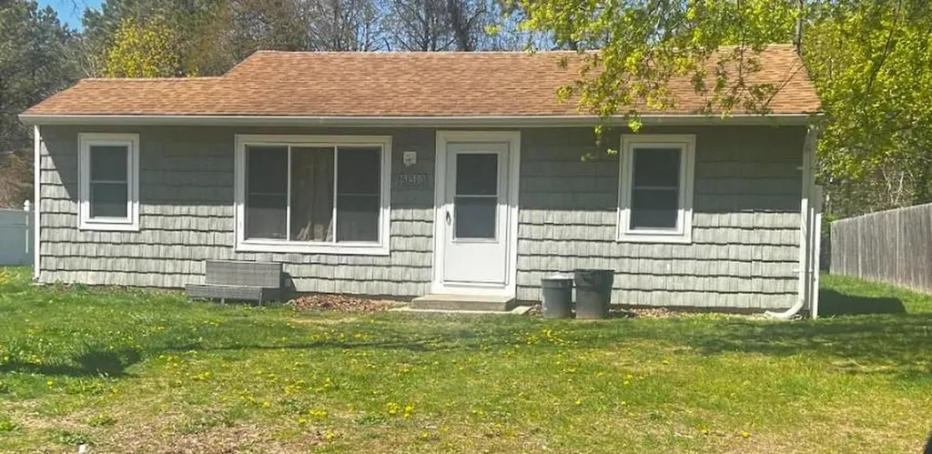 650 Hoffman Avenue Bellport NY 11713