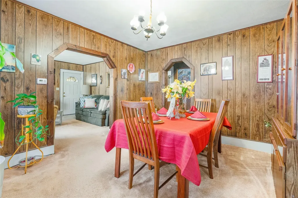 17 Lawrence Road Poughkeepsie NY 12601