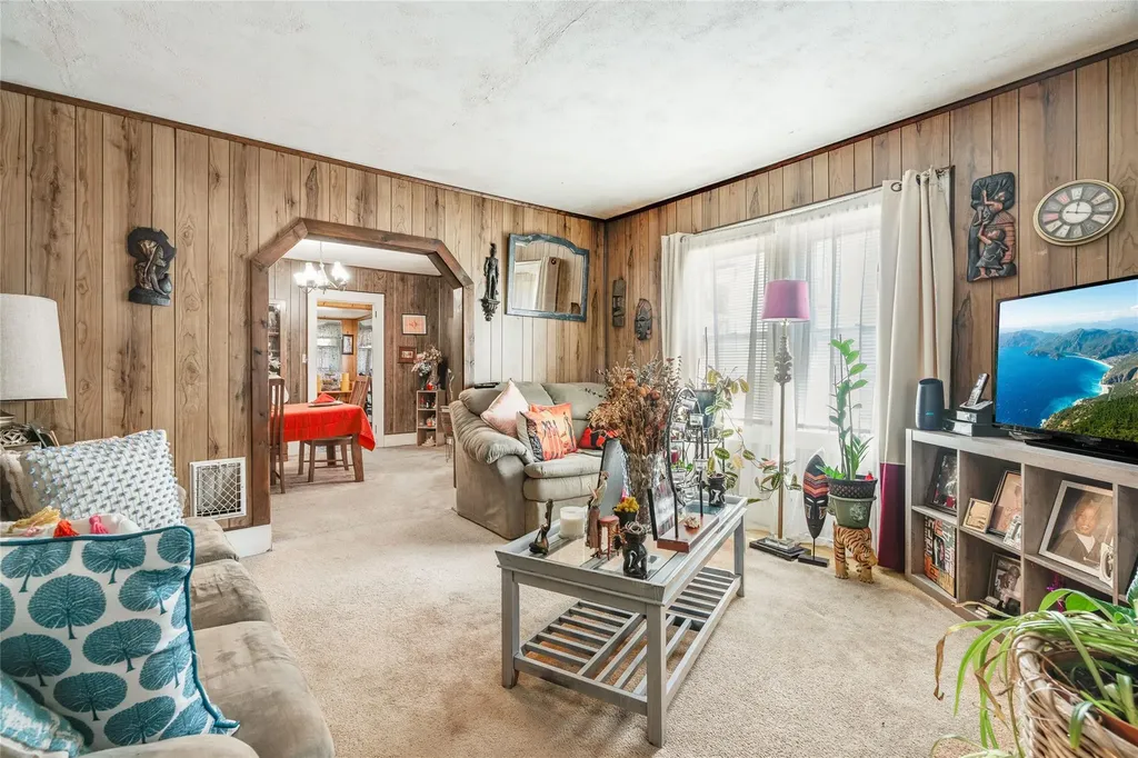 17 Lawrence Road Poughkeepsie NY 12601