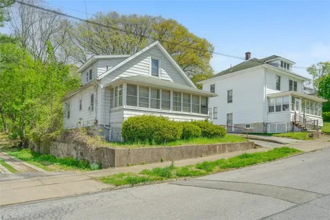 17 Lawrence Road Poughkeepsie NY 12601