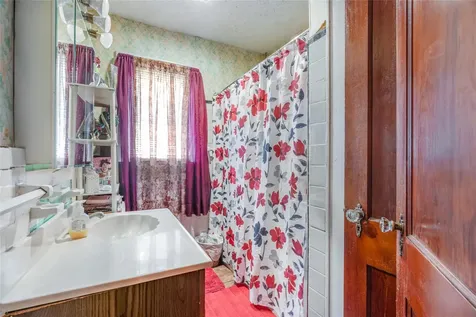 17 Lawrence Road Poughkeepsie NY 12601