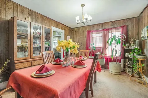 17 Lawrence Road Poughkeepsie NY 12601