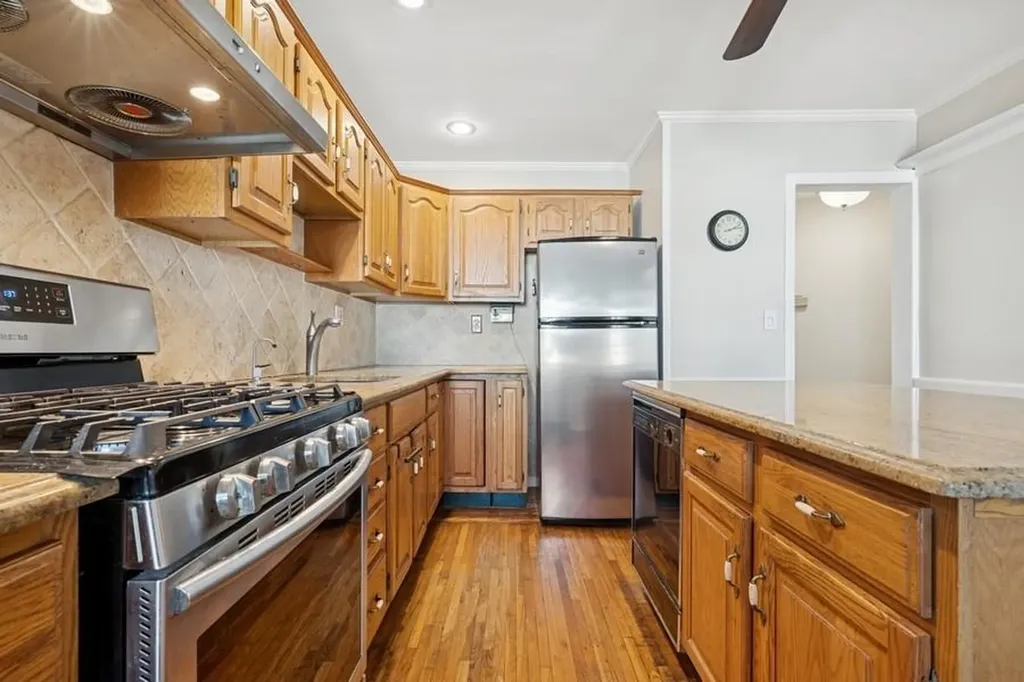 37 Remson Street Valley Stream NY 11580