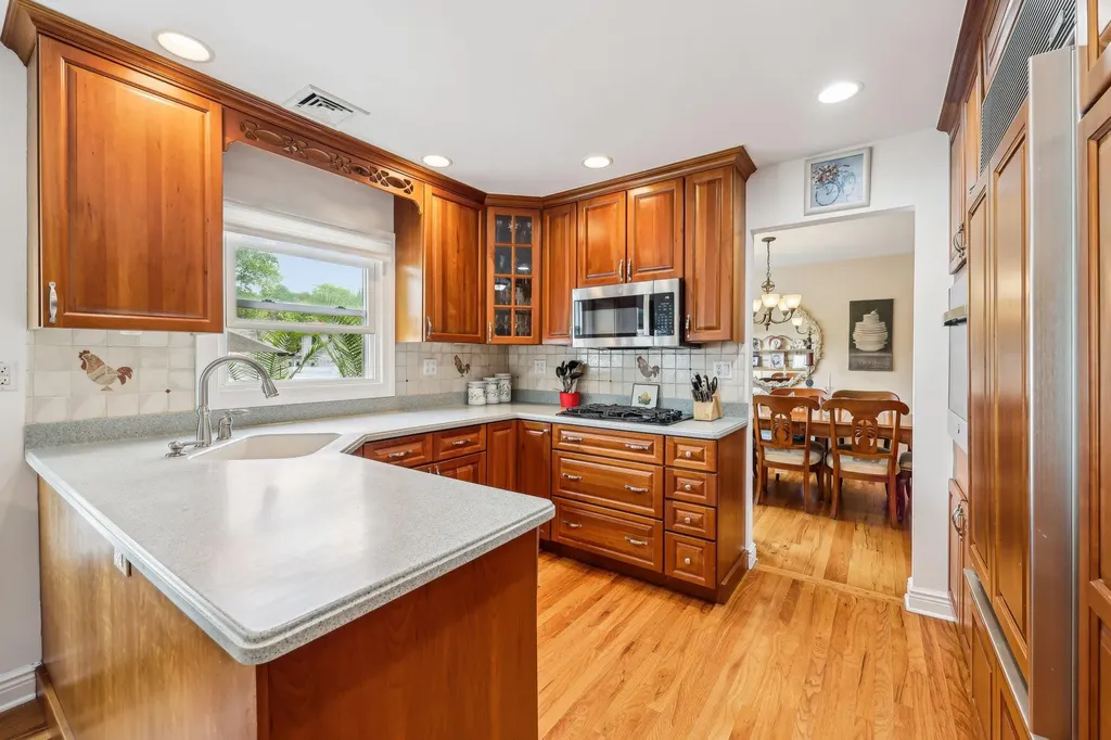 11 Howard Avenue Tappan NY 10983