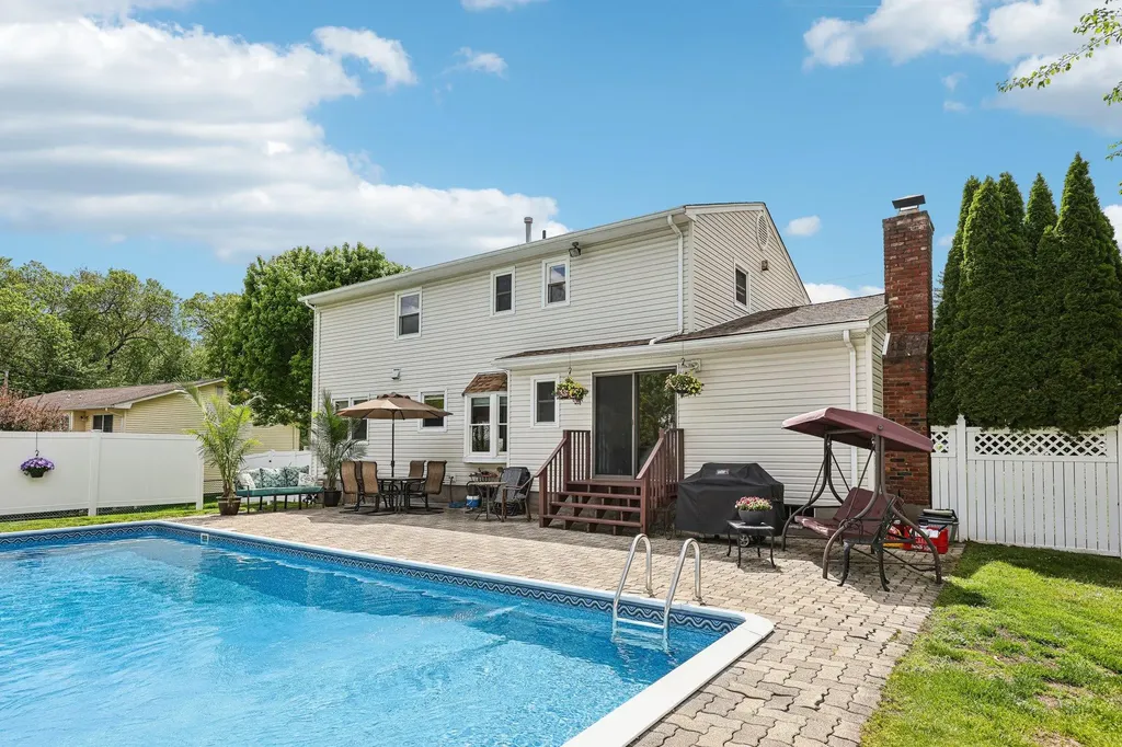 11 Howard Avenue Tappan NY 10983