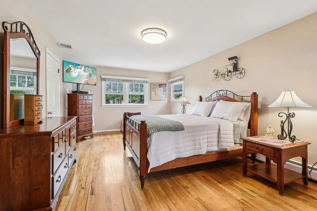 11 Howard Avenue Tappan NY 10983