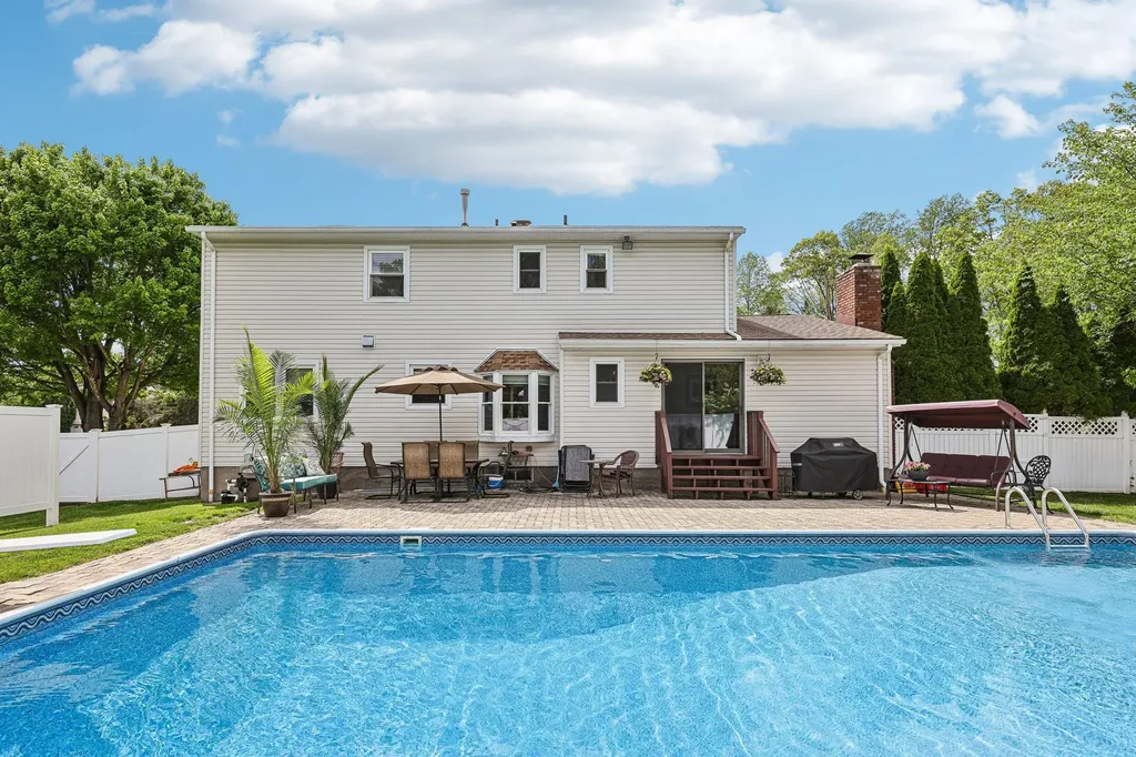 11 Howard Avenue Tappan NY 10983