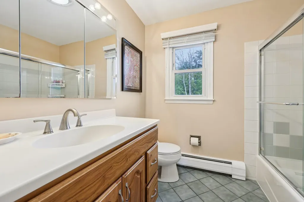 11 Howard Avenue Tappan NY 10983