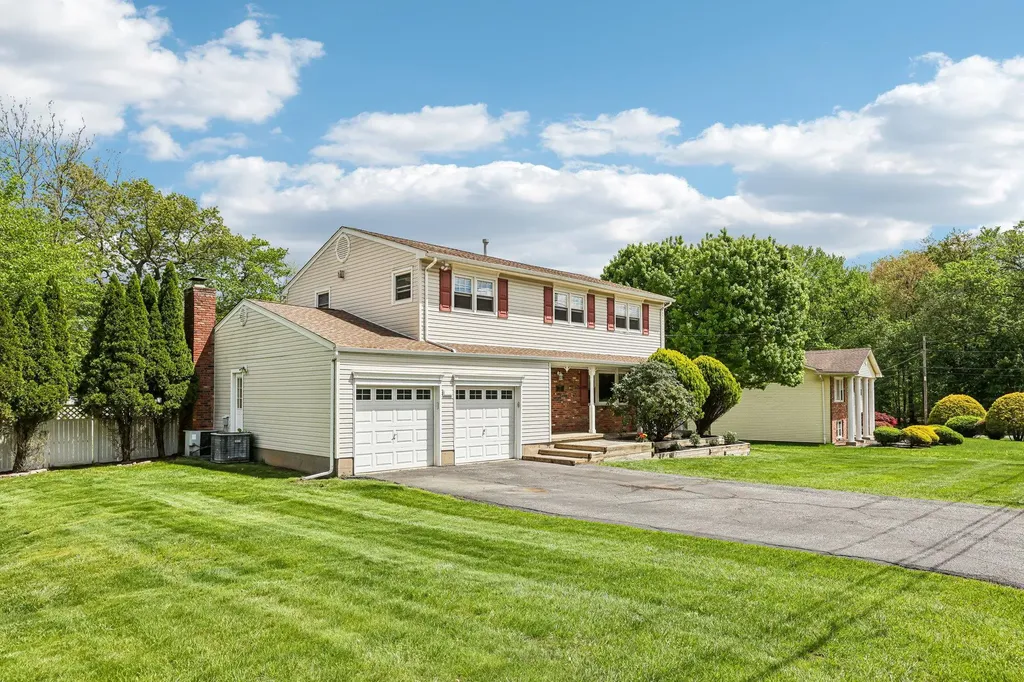 11 Howard Avenue Tappan NY 10983