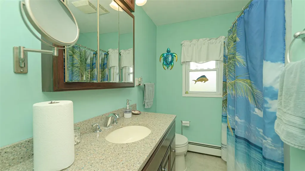 218 12th Avenue West Babylon NY 11704