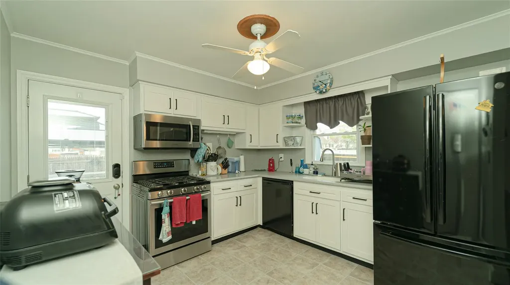 218 12th Avenue West Babylon NY 11704