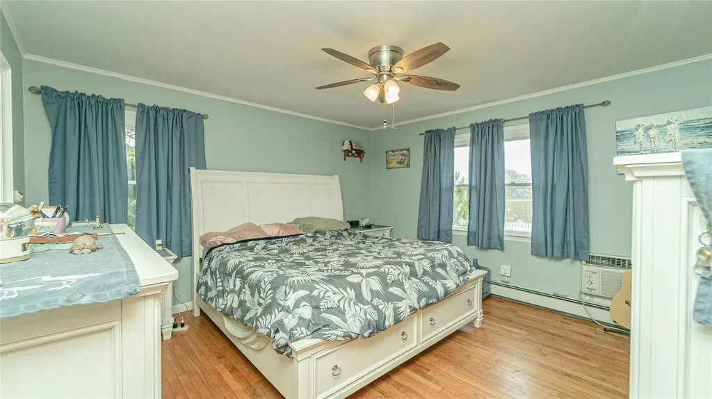 218 12th Avenue West Babylon NY 11704