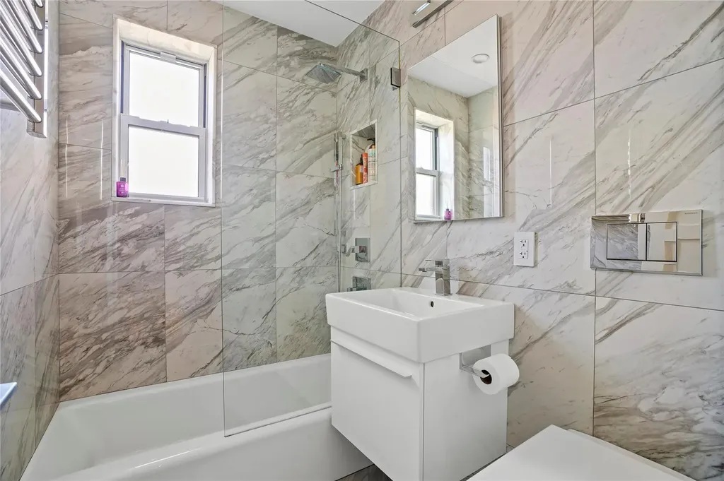 5221 65th Place Maspeth NY 11378