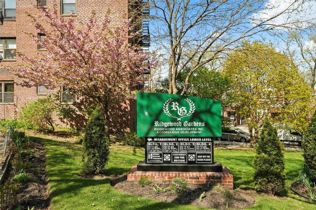 5221 65th Place Maspeth NY 11378