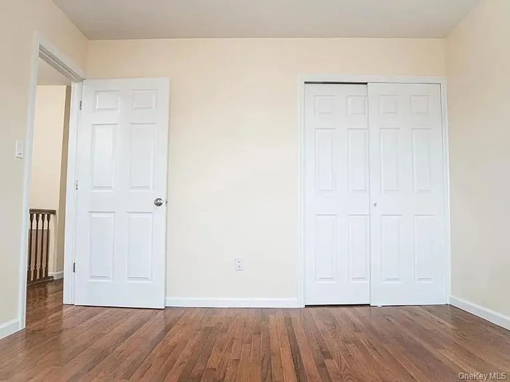 2723 Colden Avenue Bronx NY 10469