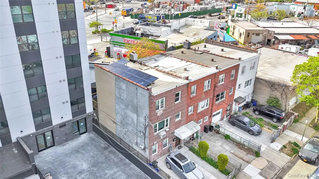2723 Colden Avenue Bronx NY 10469