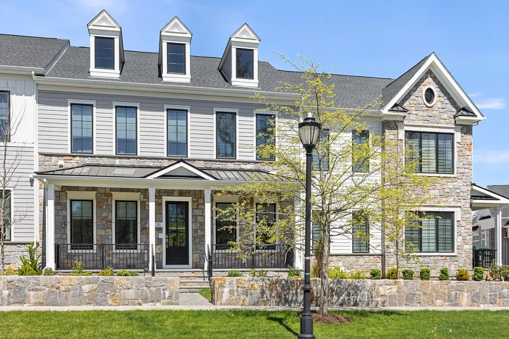 21 Wallace Way Chappaqua NY 10514