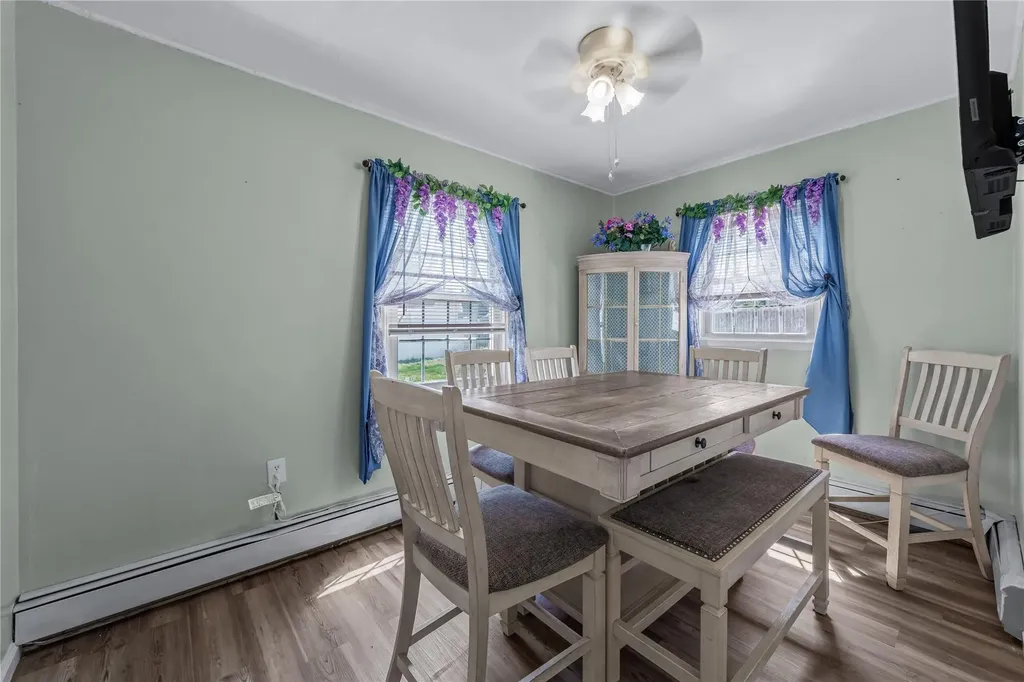 30 Harrow Lane Levittown NY 11756
