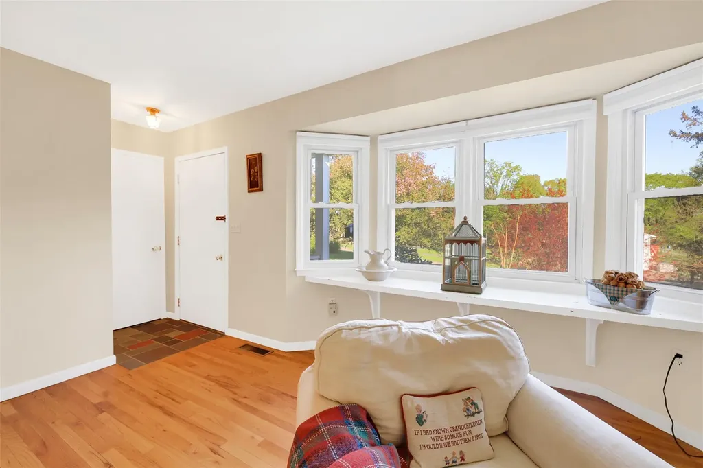 15 Spencer Drive Red Hook NY 12571