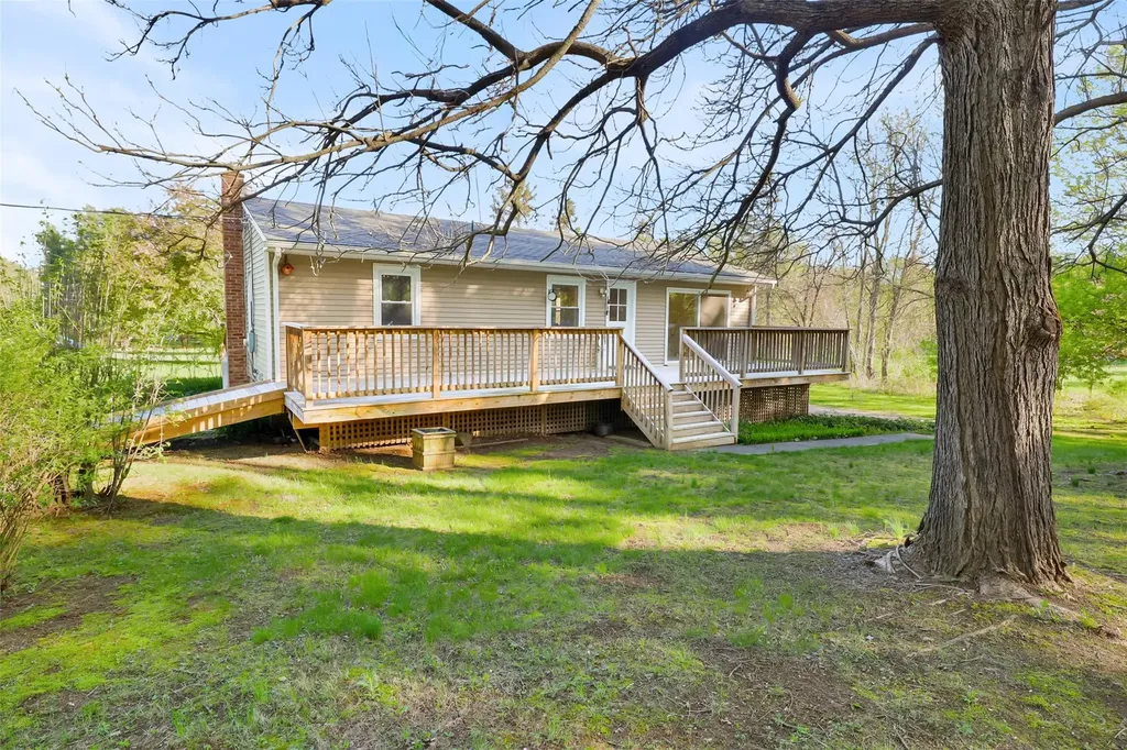 15 Spencer Drive Red Hook NY 12571
