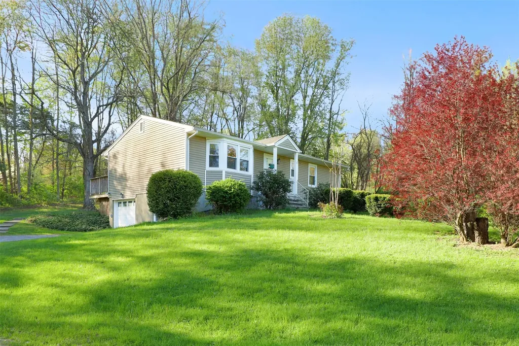15 Spencer Drive Red Hook NY 12571