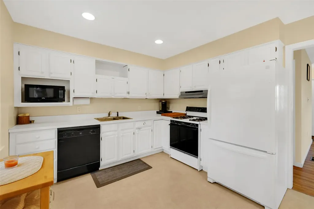 15 Spencer Drive Red Hook NY 12571