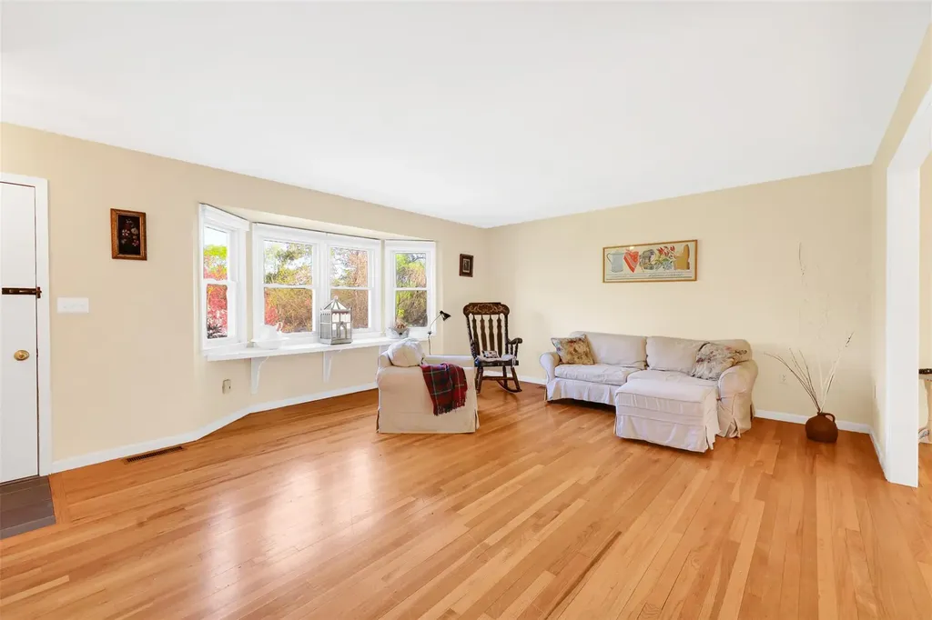 15 Spencer Drive Red Hook NY 12571