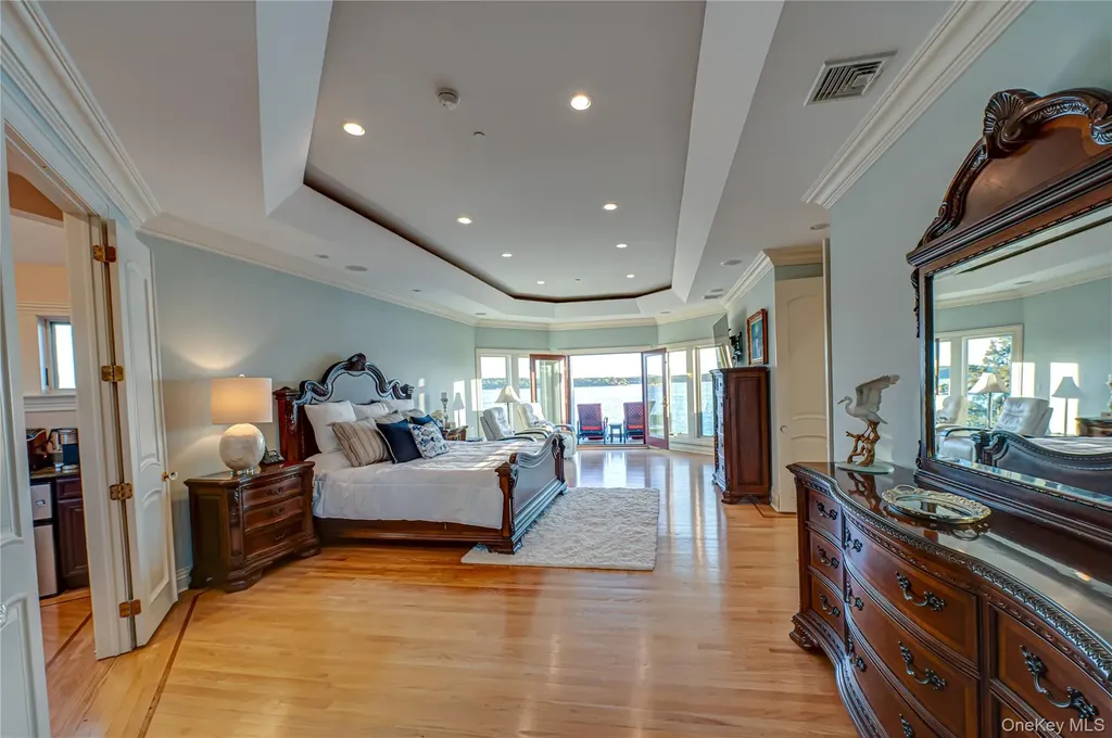 265 Asharoken Avenue Northport NY 11768