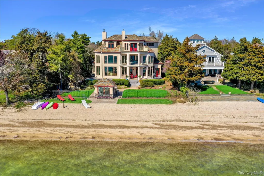 265 Asharoken Avenue Northport NY 11768