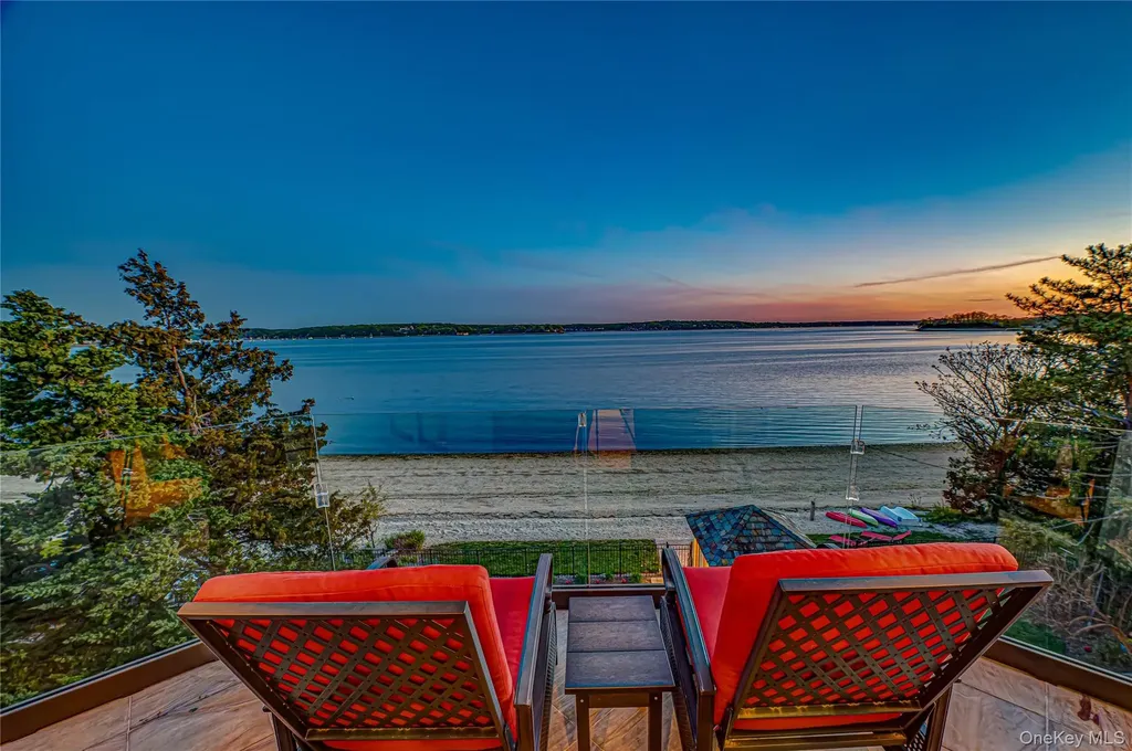 265 Asharoken Avenue Northport NY 11768