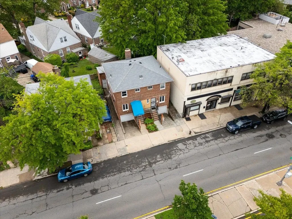 2533 Francis Lewis Boulevard Whitestone NY 11358