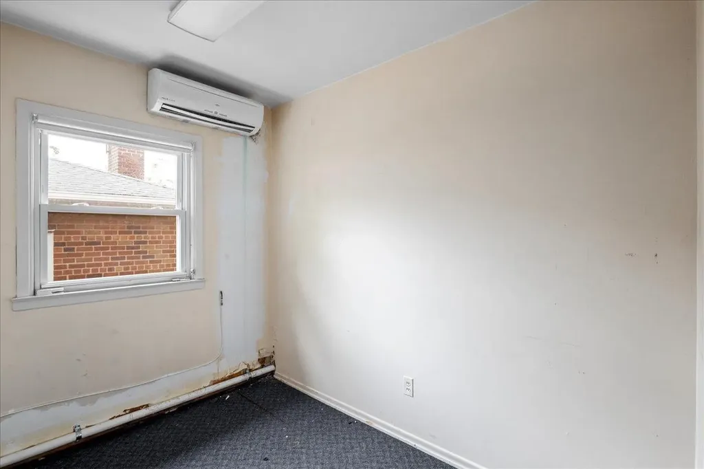 2533 Francis Lewis Boulevard Whitestone NY 11358