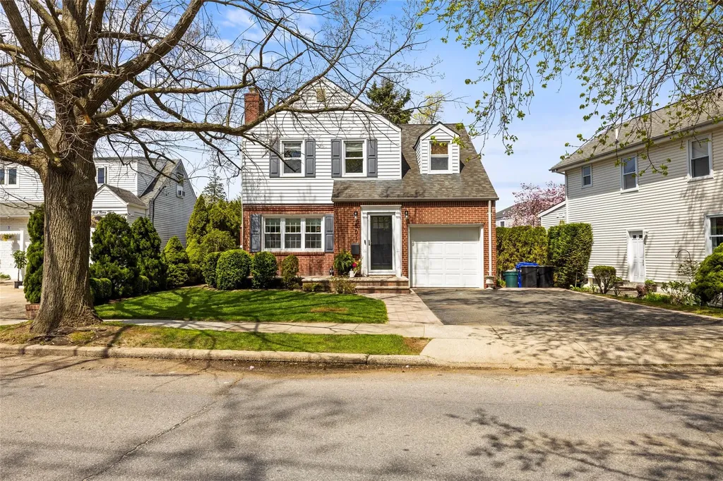 601 Cornwell Avenue Malverne NY 11565