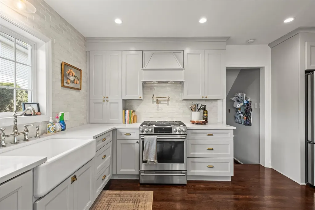 601 Cornwell Avenue Malverne NY 11565